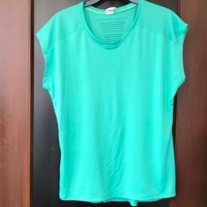 Champion active dry wick green tee with zip pocket